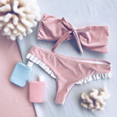 Стилен дамски бански костюм от две части в бебешки розово