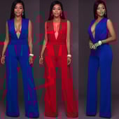 Γυναικείο ολόσωμο με βαθύ λαιμόκοψη και πολύ πρόσφατα παντελόνια με φαρδιά πόδια