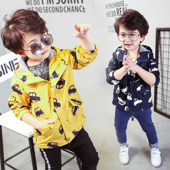 Παιδικό μπουφάν για το φθινοπώρο για αγόρια με εικόνες και κουκούλα σε μπλε και κίτρινο