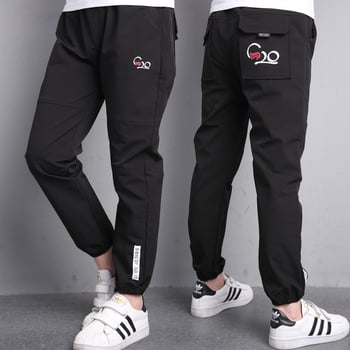 Спортни панталони за момчета в черен цвят