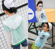 Παιδικό φούτερ για αγόρια με κουκούλα σε δύο χρώματα