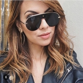 Πολύ κομψά γυναικεία γυαλιά  με προστασία UV