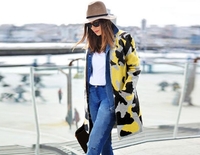 Γυναικεία μακρύ ζακέτα σε καμουφλάζ σχέδιο