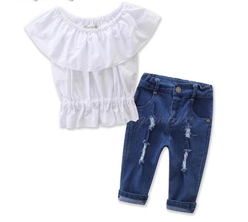 Παιδικό σετ για κορίτσια - γλυκιά μπλούζα + ραγισμένα τζιν