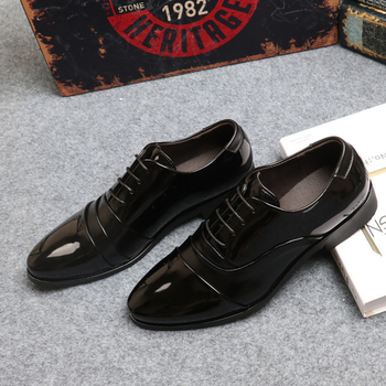 Стилни мъжки обувки в черен цвят