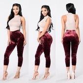 Αθλητικά κομψά γυναικεία παντελόνια 7/8 σε διάφορα χρώματα