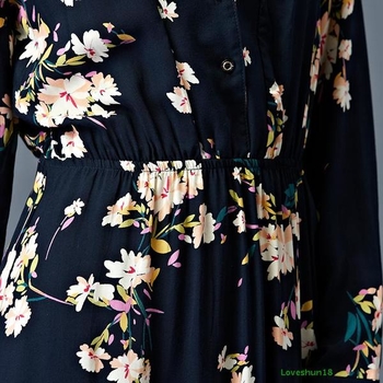 Μακρύ φθινόπωρο φόρεμα με  μακρύ μανίκι σε floral μοτίβο