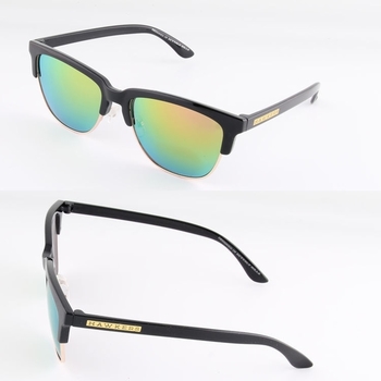 Много стилни и елегантни унисекс очила с висока UV-защита