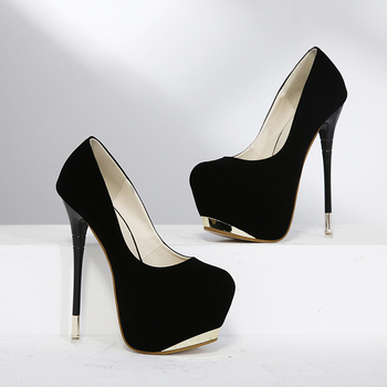 Официални дамски обувки на висок 16см ток с равна висока платформа в златисти лъскави елементи 