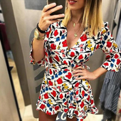 Αθλητικό-κομψό γυναικείο φόρεμα σε πολύχρωμα μοτίβα λουλουδιών - κατάλληλο για κάθε περίσταση