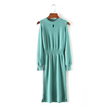 Κομψό  μακρύ γυναικείο φόρεμα με  μακριά μανίκιακαι κολάρο σε σχήμα O - πολλά χρώματα