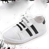 Παιδικά πάνινα παπούτσια για αγόρια με κορδόνια σε τρία χρώματα