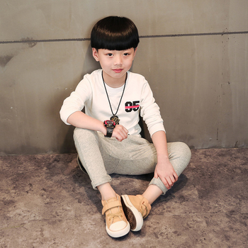 Παιδικά παπούτσια για αγόρια από συνθετικό δέρμα με μπαλώματα και κορδόνια  σε τρία χρώματα