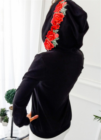 Πολύ ενημερωμένο γυναικείο φούτερ  με κουκούλα και όμορφα κεντήματα