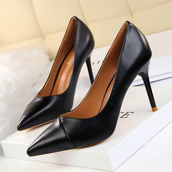 Официални семпли дамски заострени обувки на висок ток,подходящ за всеки повод