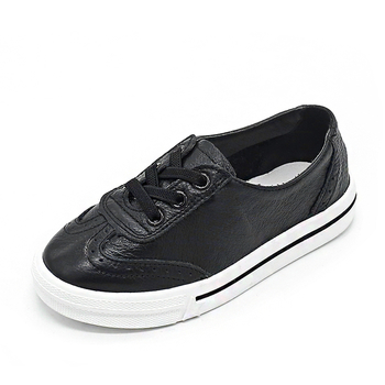 Κομψά παιδικά πάνινα παπούτσια για αγόρια σε άσπρο και μαύρο χρώμα