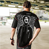 Αθλητικό κομψό ανδρικό μπλουζάκι σε τρία χρώματα με εικόνα και επιγραφές στο πίσω μέρος