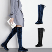 Γυναικείες υψηλές μπότες με πολύ άνετη επίπεδη σόλα και παχύ τακούνι