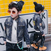 Κομψό παιδικό μπουφάν για αγόρια με φερμουάρ και τελειώματα σε σκούρο χρώμα