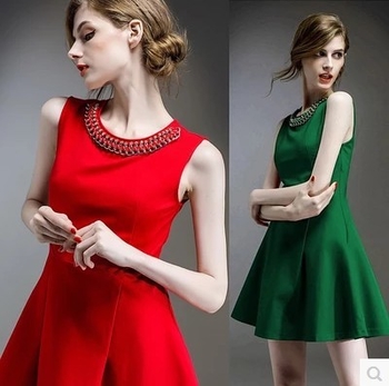 Елегантна и семпла дамска рокля в черен, червен и зелен цвят