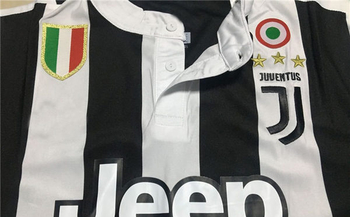 Για τους οπαδούς του ποδοσφαιρικού ομίλου Juventus Torino ανεμιστήρα t-shirt του ανερχόμενου αστέρι Paolo Diballa
