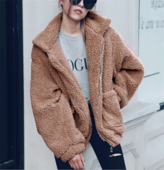 Актуално дамско яке с топла вълна в ретро стил