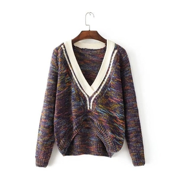 Κομψό γυναικείο πουλόβερ  σε πολλά χρώματα με βαθύ ντεκολτέ