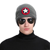 Зимна мъжка шапка с щампа в много цветове