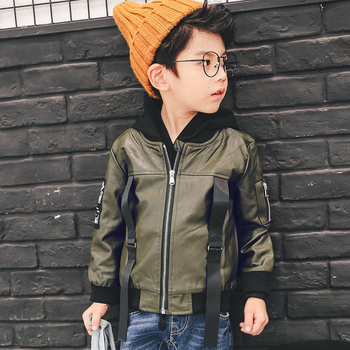 Παιδικό φθινοπωρινό μπουφάν  για αγόρια από συνθετικό δέρμα σε δύο χρώματα