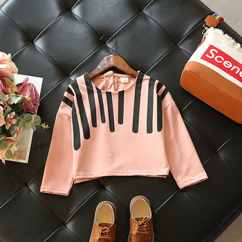 Καθημερινή μπλούζα για το φθινόπωρο για κορίτσια σε ροζ και μπλε χρώμα με μαύρες λωρίδες