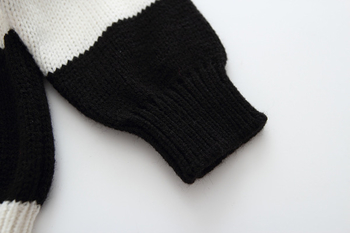 Πλεκτό παιδικό πουλόβερ σε μαύρο και άσπρο χρώμα κατάλληλο για κορίτσια και αγόρια