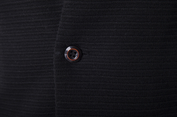 Стилна мъжка жилетка имитираща сако с V-образно деколте 