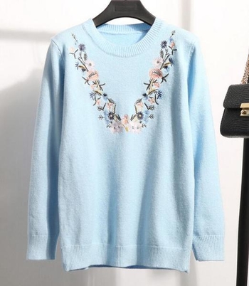 Ежедневен дамски поуловер с О-образна яка и флорални шарени мотиви