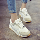 Κομψά γυναικεία πάνινα παπούτσια σε τρία χρώματα κατάλληλα για τη  καθημερινή ζωή