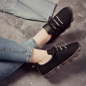 Αθλητικά γυναικεία παπούτσια με άνετα πέλματα σε κόκκινο και μαύρο χρώμα