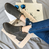 Κομψές γυναικείες μπότες με ελαφρό τακούνι σε τρία χρώματα