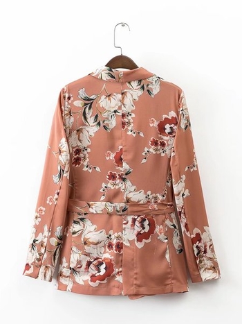 Свежо дамско сако с флоралнен мотив и колан