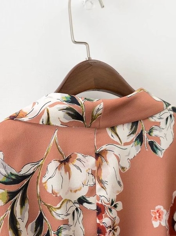 Γυναικείο σακάκι με floral μοτίβο και ζώνη