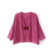 Γυναικείο πλεκτό πουλόβερ με βαθύ ντεκολτέ