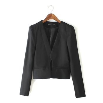 Елегантно късо дамско сако в черен цвят