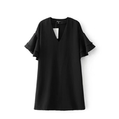 Κομψό γυναικείο φόρεμα ελεύθερου στυλ με κομμένα μανίκια και με πέπλο