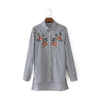 Стилна есенна риза за дамите с асиметрична дължина и красива бродерия