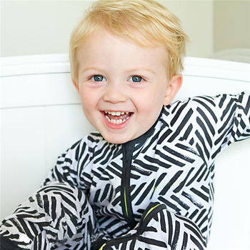 Παιδική φόρμα ολόσωμη- Unisex σε μαύρο και άσπρο χρώμα