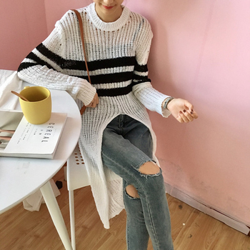 Красив дамски пуловер в дълъг модел и в два цвята