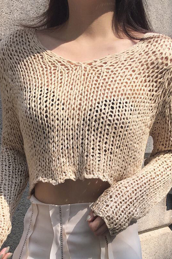 Къс плетен дамски пуловер, подходящ за ежедневие