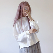 Αθλητική κομψή γυναικεία μπλούζα με κολάρο και κορδέλες