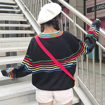 Сладък дамски пуловер с цветни ленти и О-образна яка