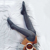 Πολύ άνετες γυναικείες μάλλινες κάλτσες για την κρύα καθημερινή ζωή