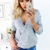 Пуловер с А-симетрично V-образно деколте ,4 цвята