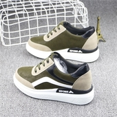 Κομψά γυναικεία παπούτσια με επίπεδη σόλα